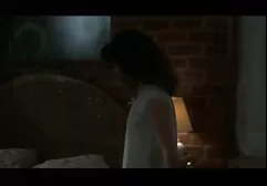 बस्टी सेक्सी मूवी इंग्लिश श्यामला ने उस आदमी को आक्रामक रूप से उसके साथ चुदाई के लिए मजबूर किया