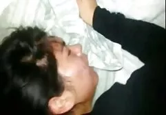 एक पतला लेस्बियन सौतेली माँ ने एक वयस्क लड़की इंग्लिश मूवी सेक्सी वीडियो की चूत को पोज़ 69 की मेज पर सहलाया।